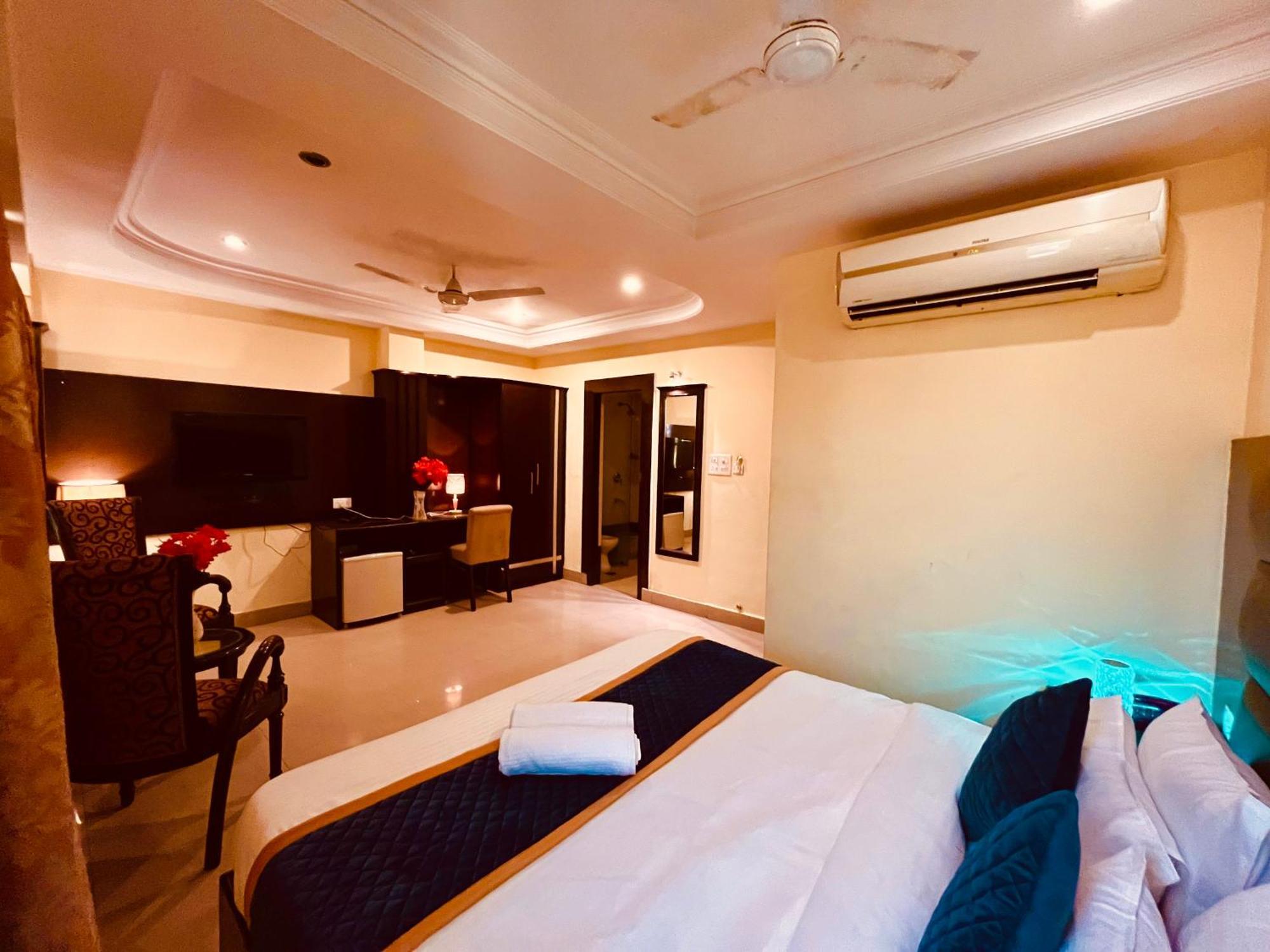 Palki Cafe & Stay Ludhiana Exterior photo
